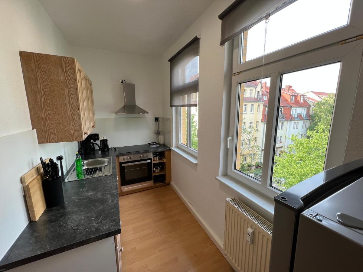 Apartment Napoleon, Naehe Zentrum, 2 Schlafzimmer, Grosser Balkon, Free Wifi ,Parken Йена Екстериор снимка