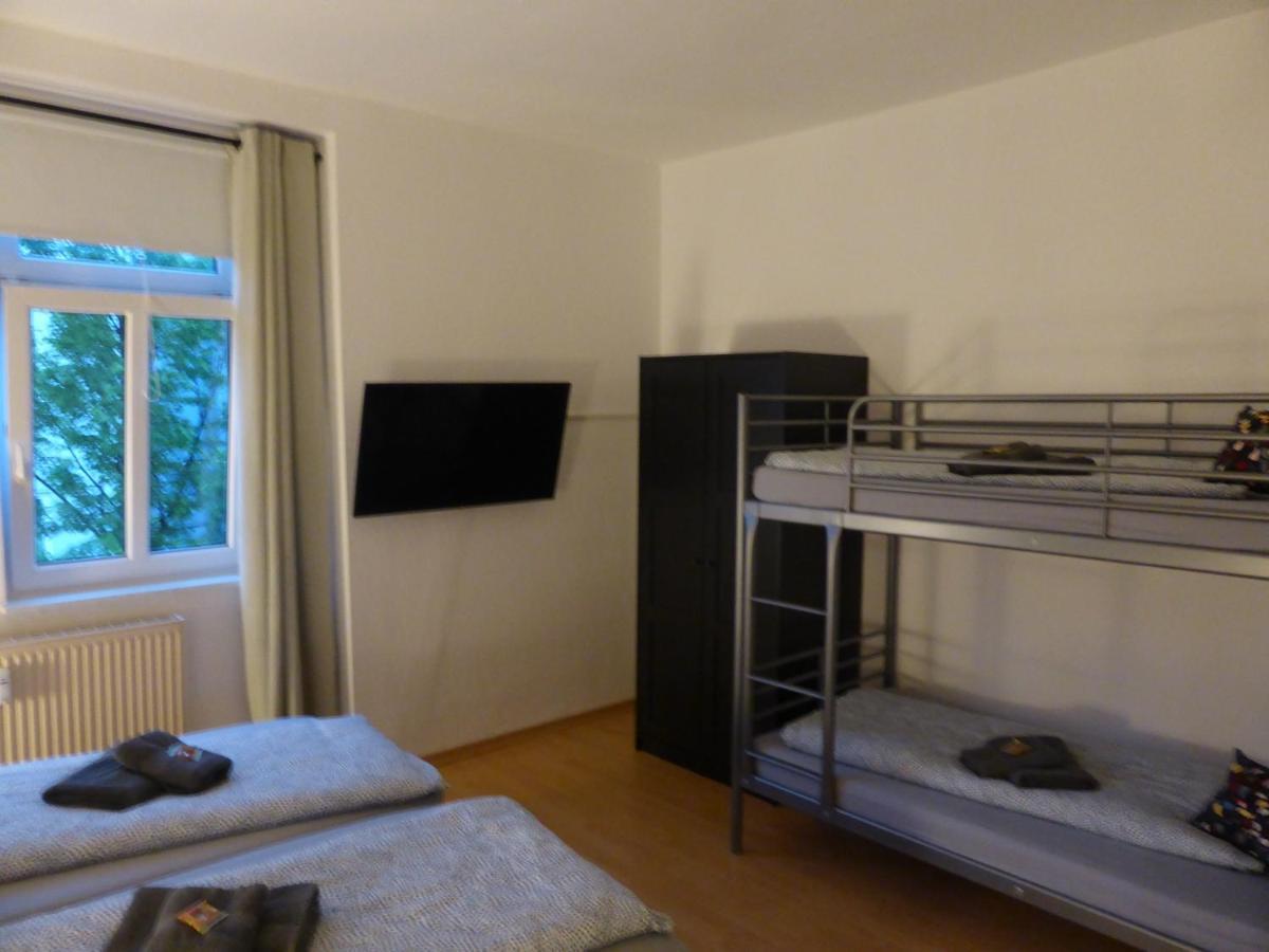Apartment Napoleon, Naehe Zentrum, 2 Schlafzimmer, Grosser Balkon, Free Wifi ,Parken Йена Екстериор снимка