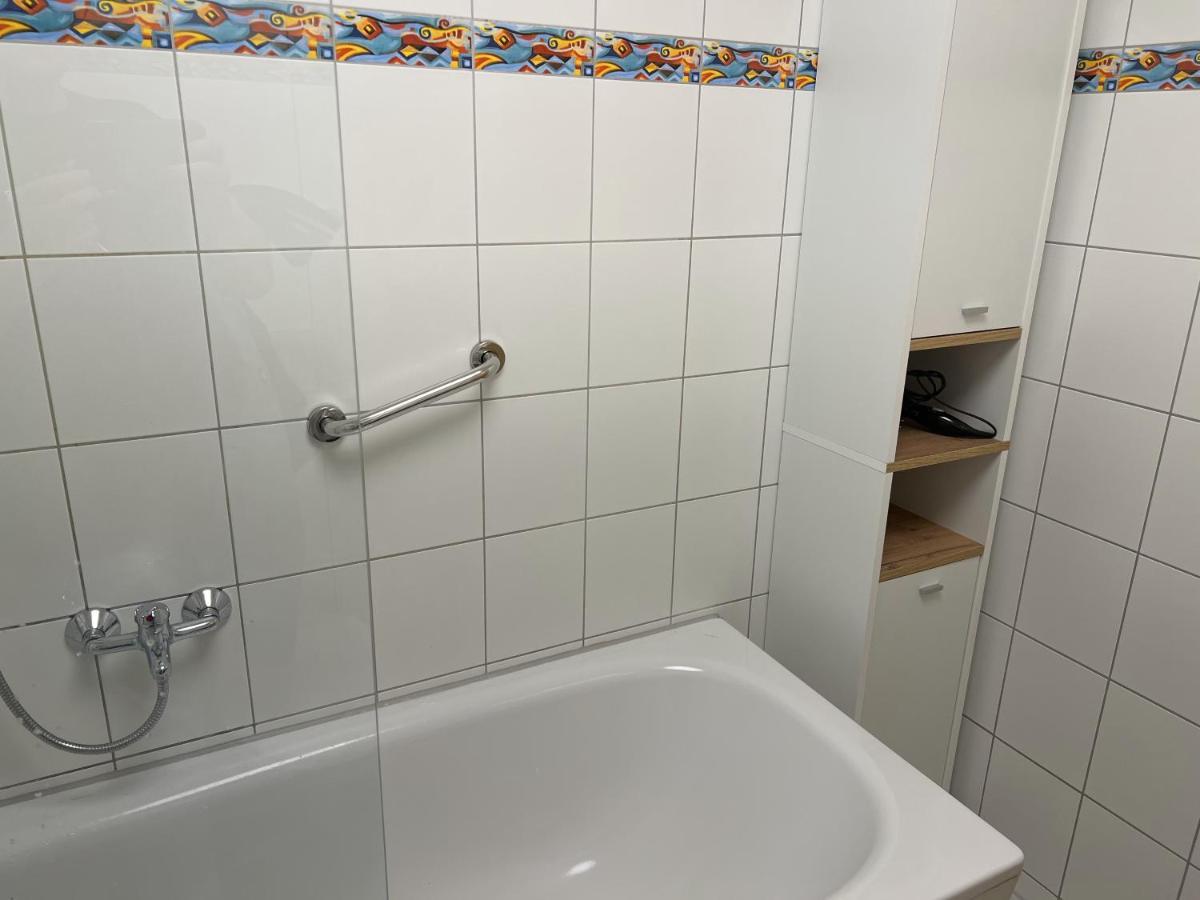 Apartment Napoleon, Naehe Zentrum, 2 Schlafzimmer, Grosser Balkon, Free Wifi ,Parken Йена Екстериор снимка